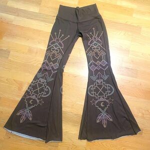 Teeki Bells Size Small